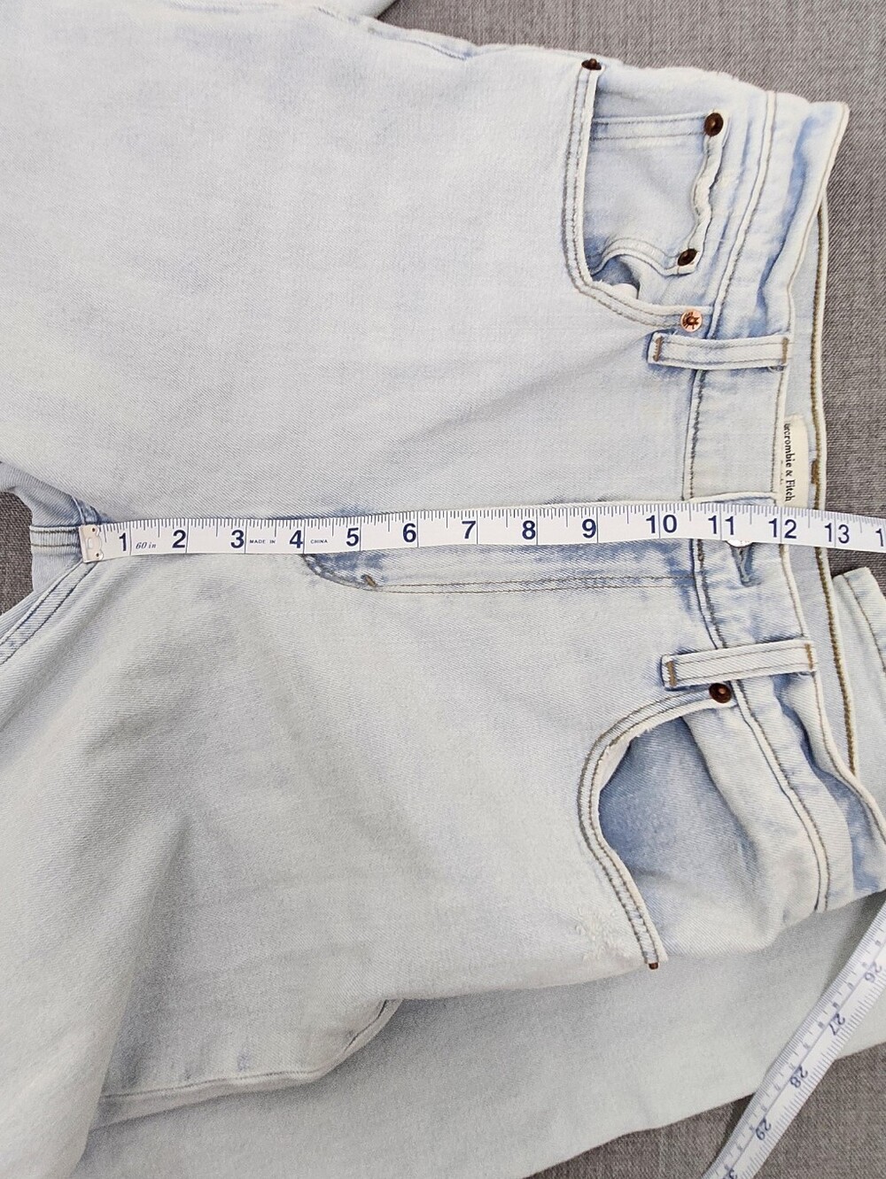 Abercrombie & Fitch Slim Straight Semi Distressed  Style Vent Slide Split. 28 - Picture 9 of 12